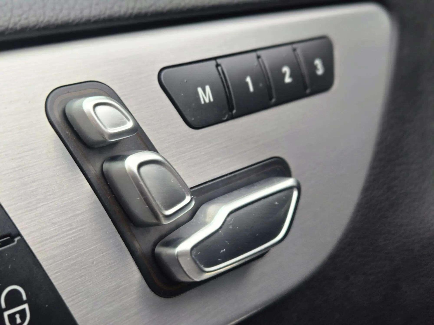 Used Mercedes-Benz GLE 2015 for sale - 76667004: Photo 38