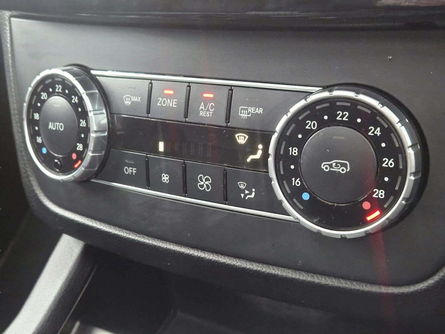 Used Mercedes-Benz GLE 2015 for sale - 76667004: Photo 48