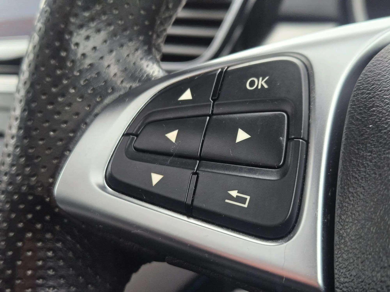 Used Mercedes-Benz GLE 2015 for sale - 76667004: Photo 56