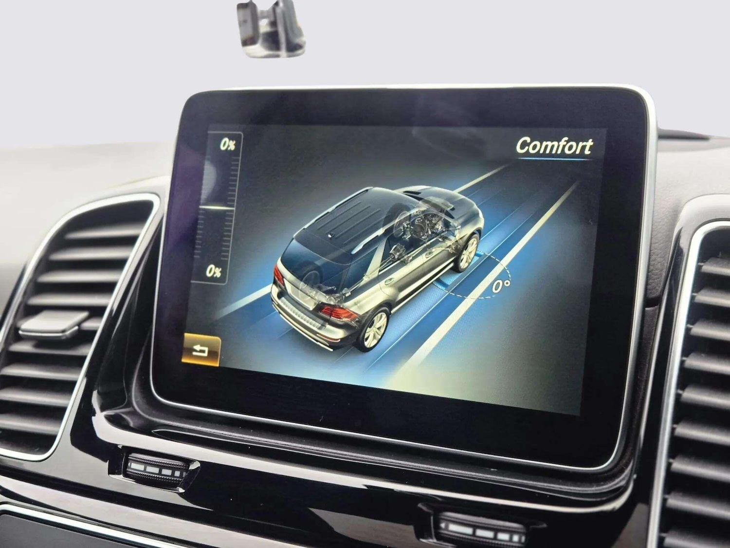 Used Mercedes-Benz GLE 2015 for sale - 76667004: Photo 64