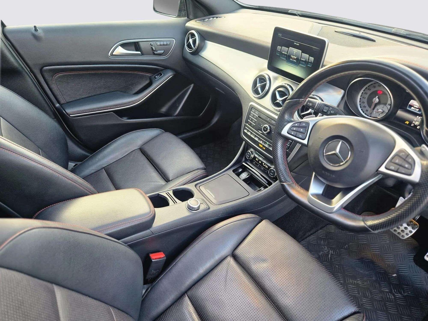 Used Mercedes-Benz GLA 2016 for sale - 76735451: Photo 21