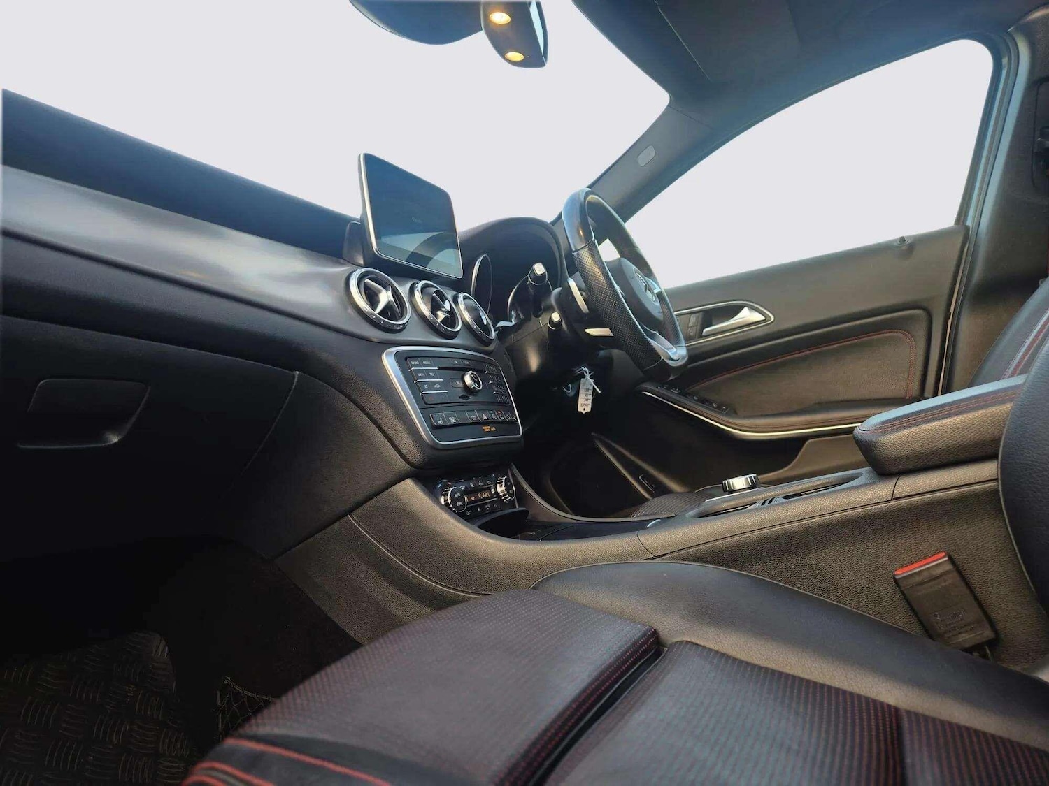 Used Mercedes-Benz GLA 2016 for sale - 76735451: Photo 23