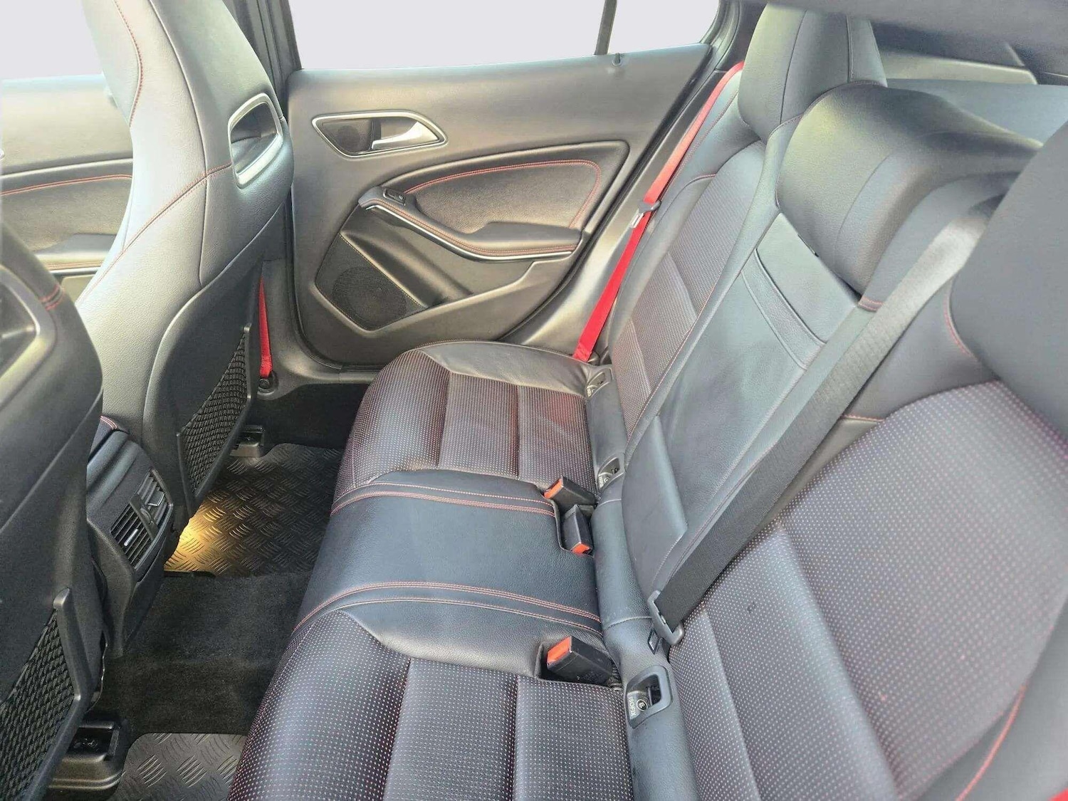 Used Mercedes-Benz GLA 2016 for sale - 76735451: Photo 28