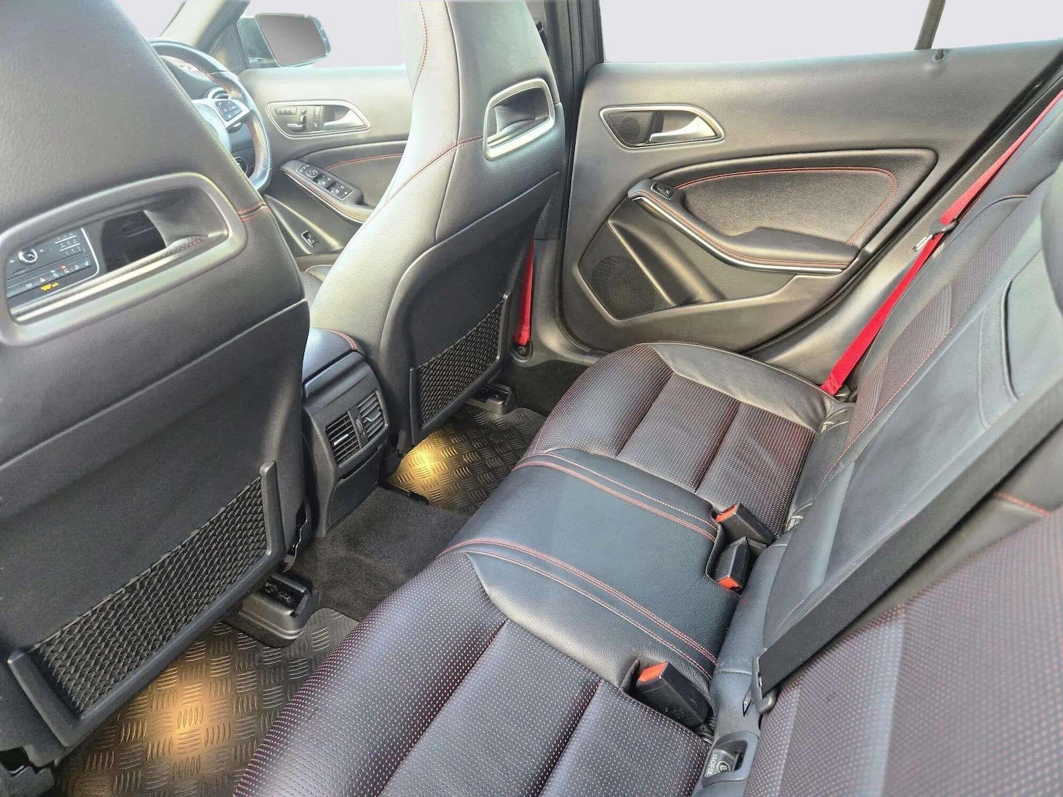 Used Mercedes-Benz GLA 2016 for sale - 76735451: Photo 34