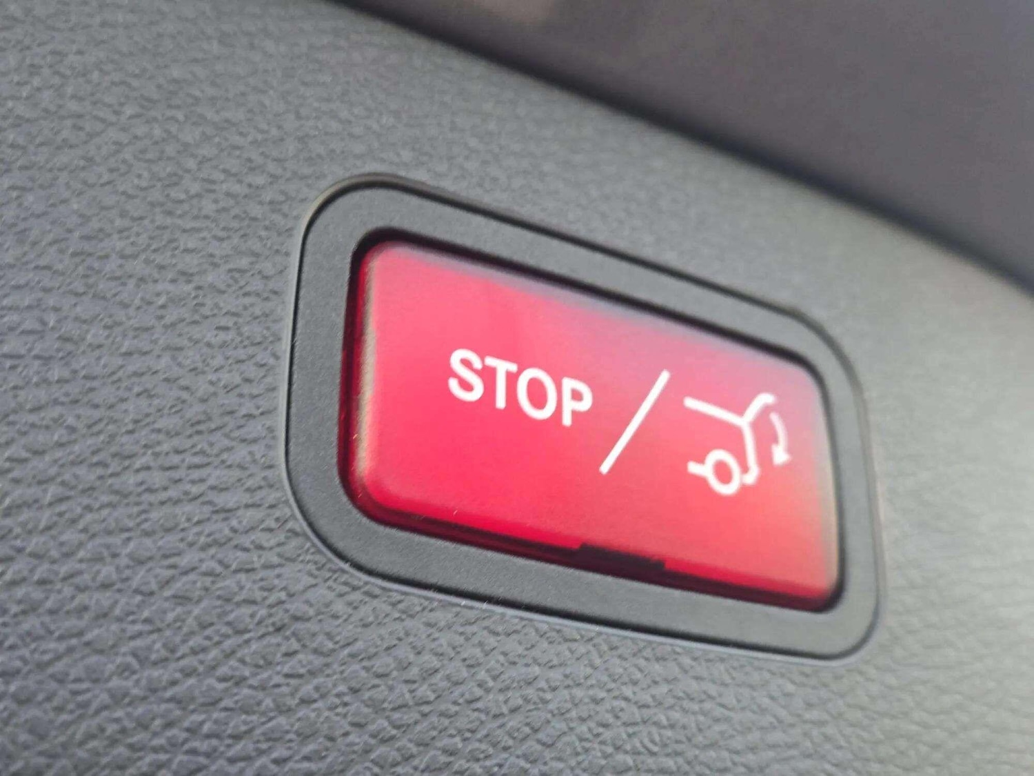 Used Mercedes-Benz GLA 2016 for sale - 76735451: Photo 38