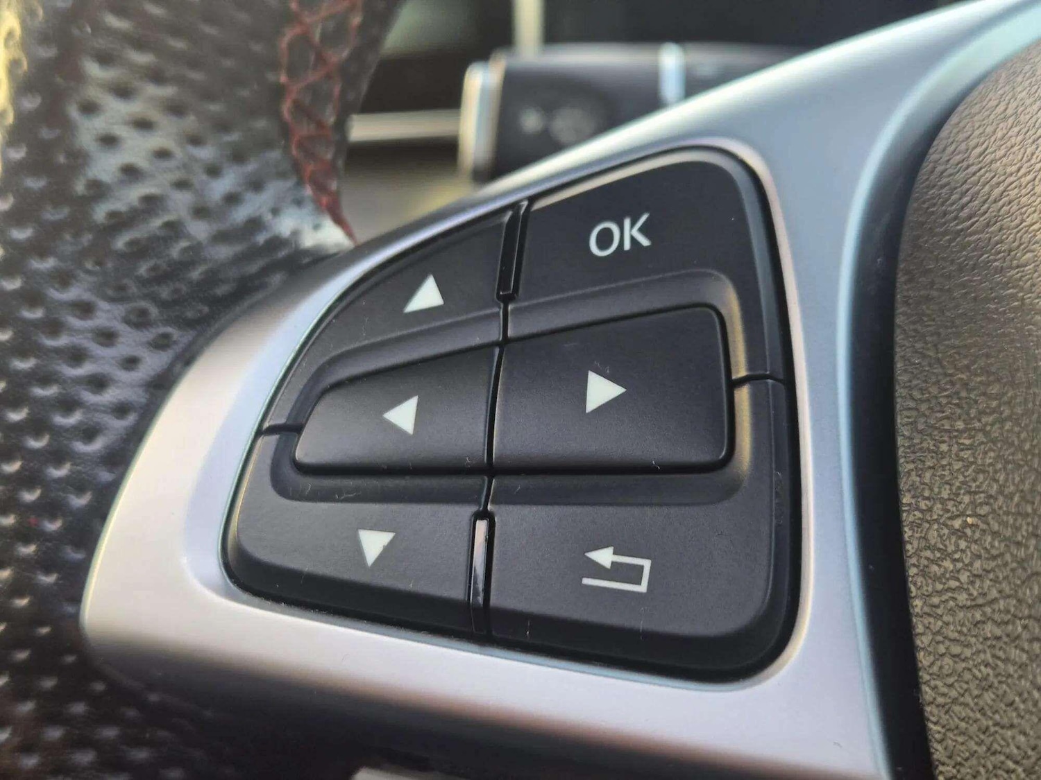 Used Mercedes-Benz GLA 2016 for sale - 76735451: Photo 51