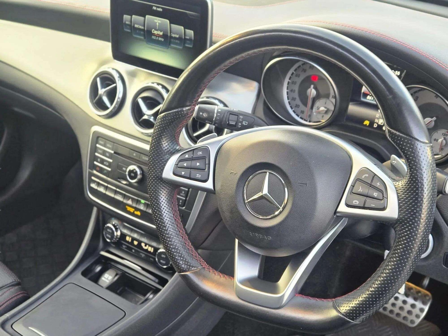 Used Mercedes-Benz GLA 2016 for sale - 76735451: Photo 65