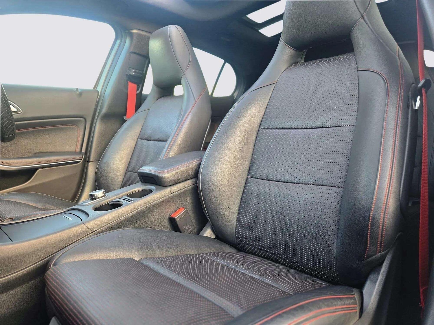 Used Mercedes-Benz GLA 2016 for sale - 76735451: Photo 74