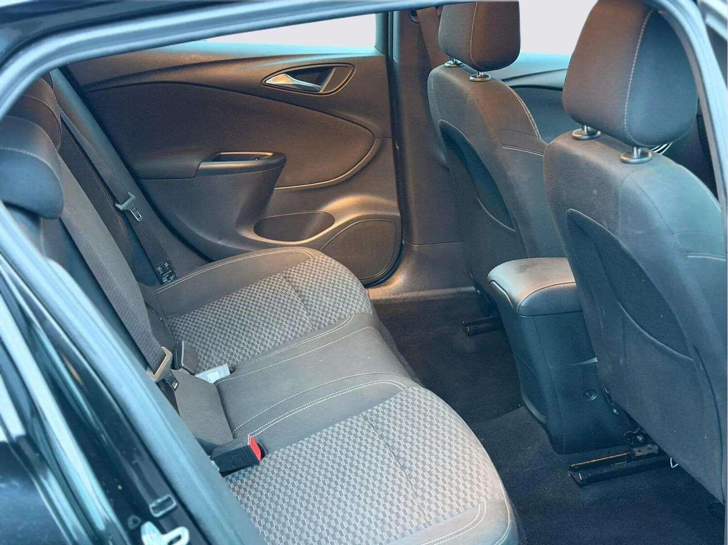 Used Vauxhall Astra 2017 for sale - 77523716: Photo 30