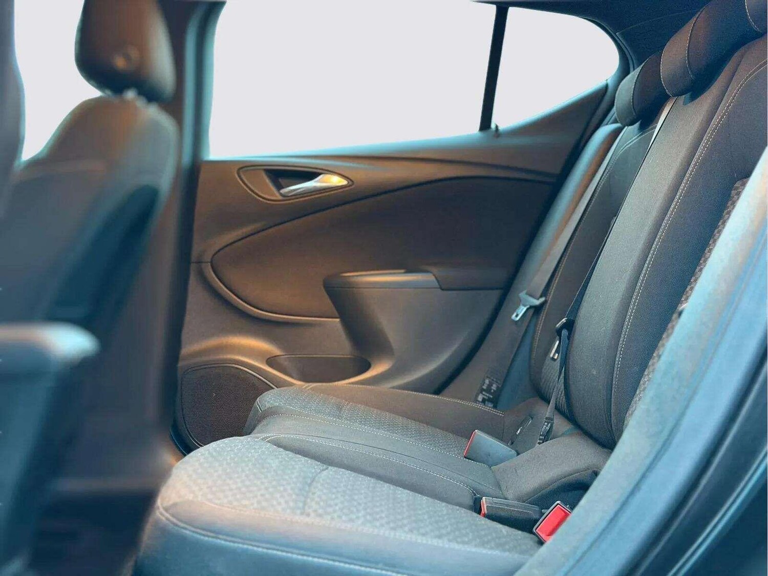 Used Vauxhall Astra 2017 for sale - 77523716: Photo 38