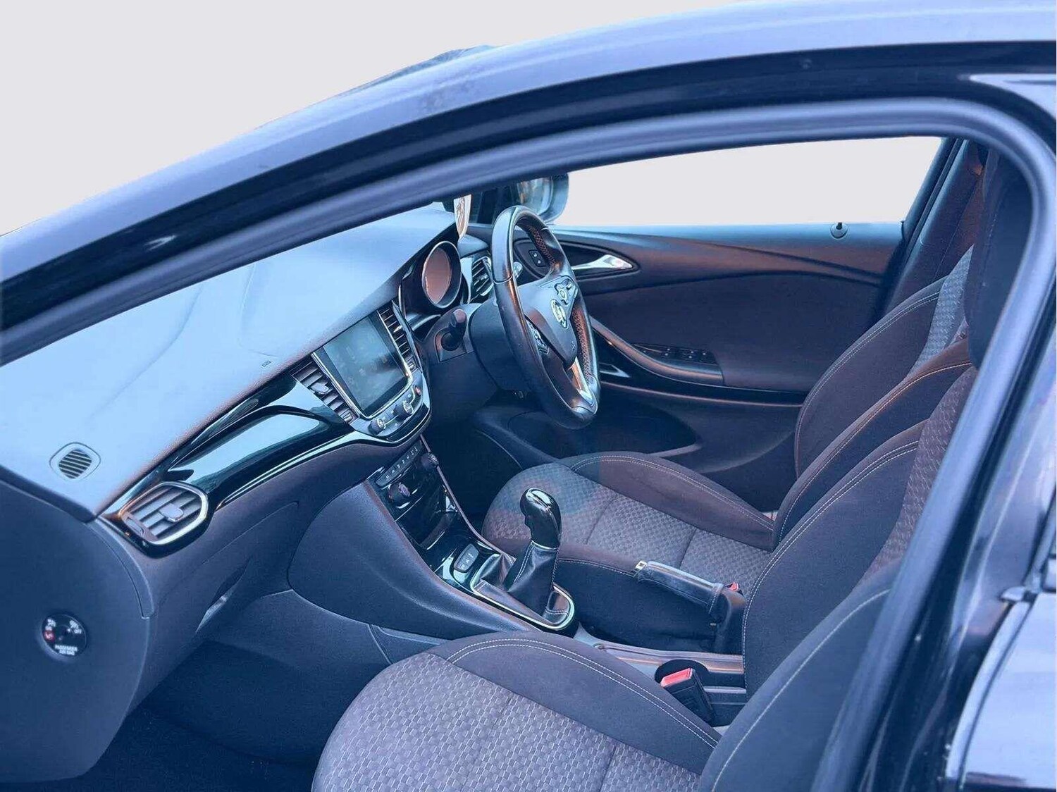 Used Vauxhall Astra 2017 for sale - 77523716: Photo 64