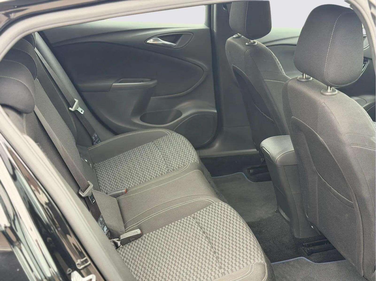 Used Vauxhall Astra 2019 for sale - 78100018: Photo 32