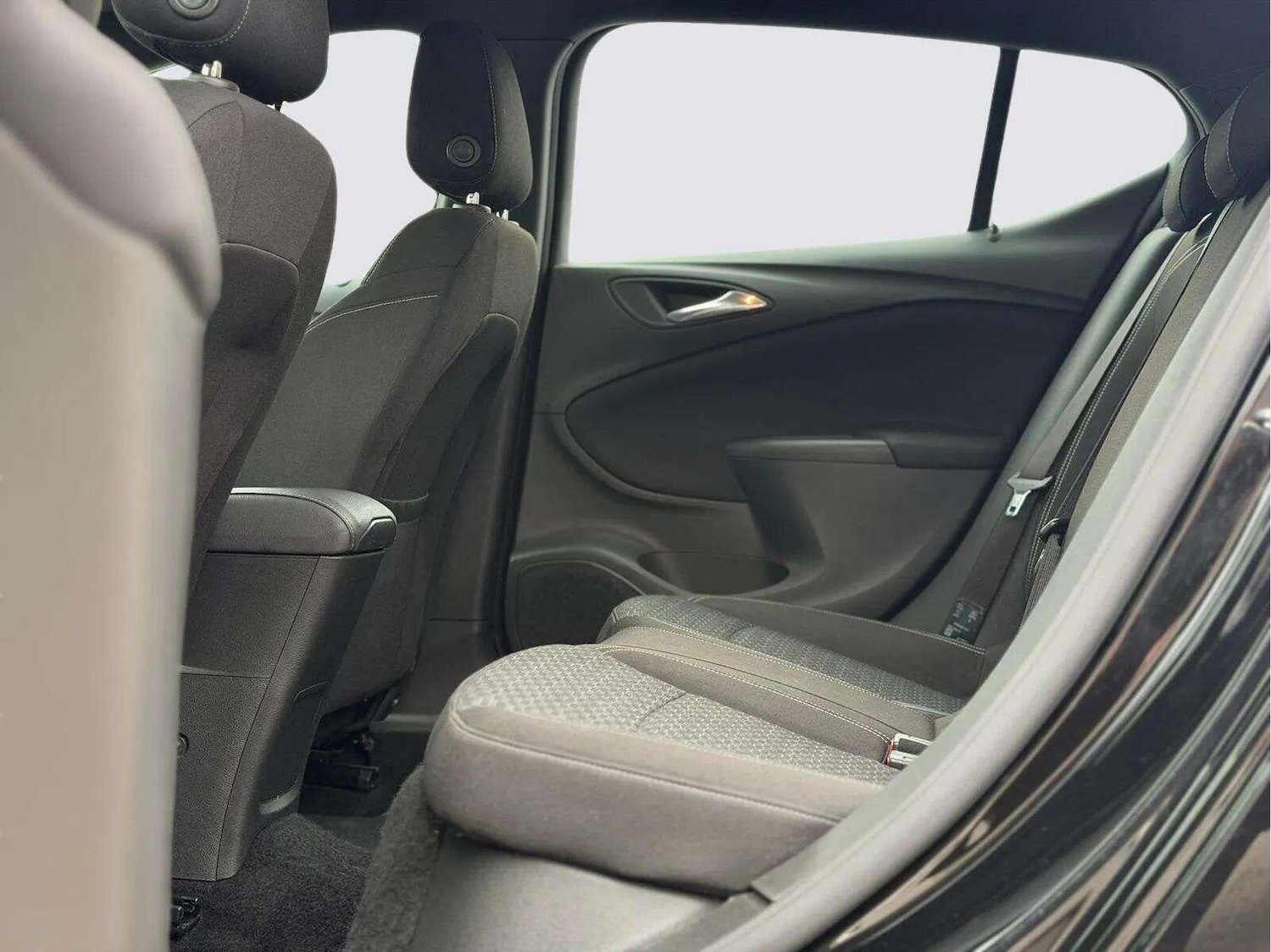 Used Vauxhall Astra 2019 for sale - 78100018: Photo 40