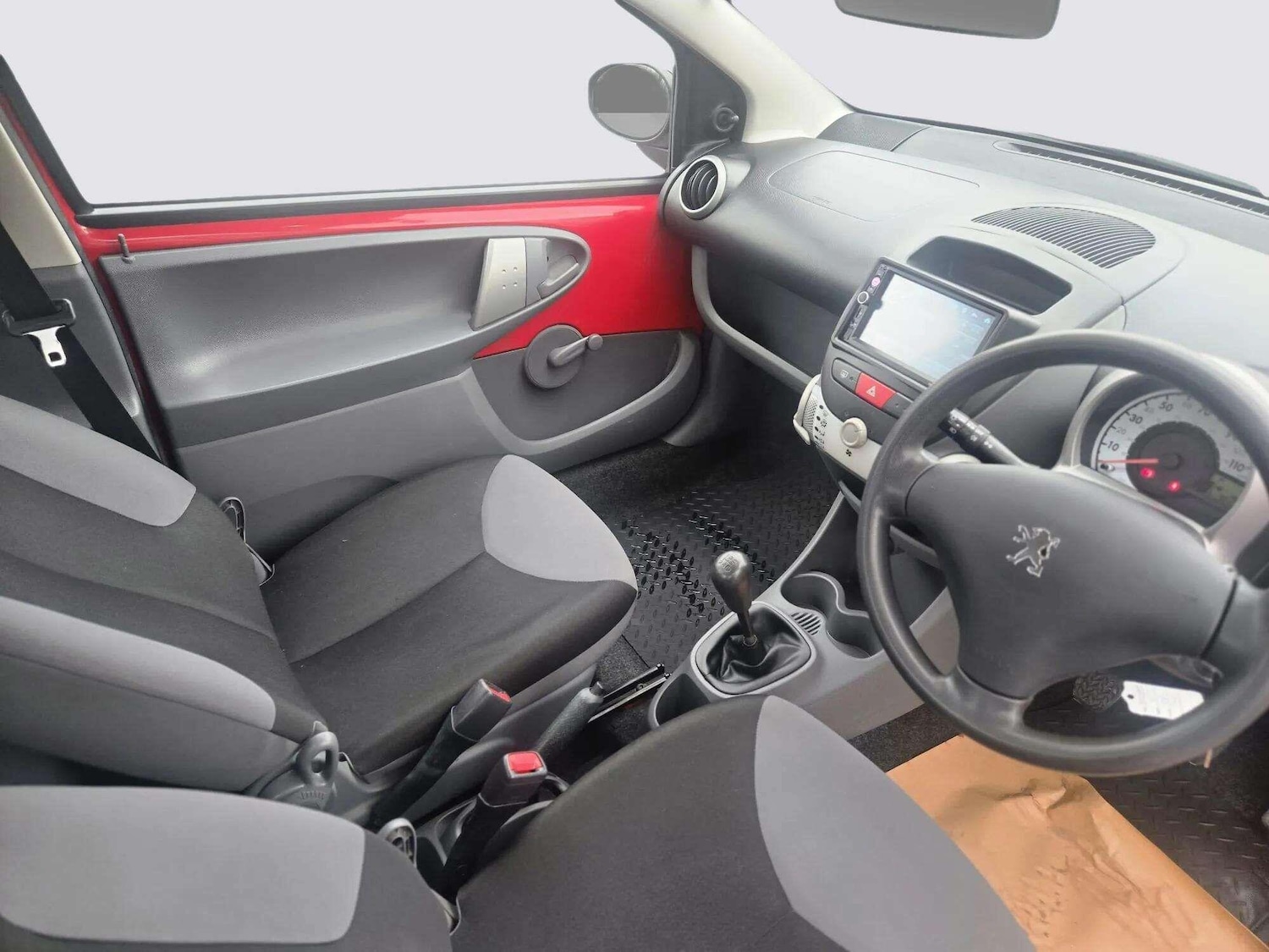 Used Peugeot 107 2011 for sale - 76240116: Photo 23