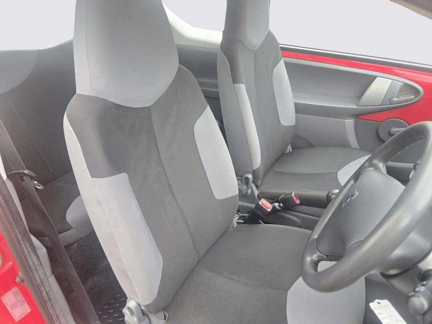 Used Peugeot 107 2011 for sale - 76240116: Photo 27