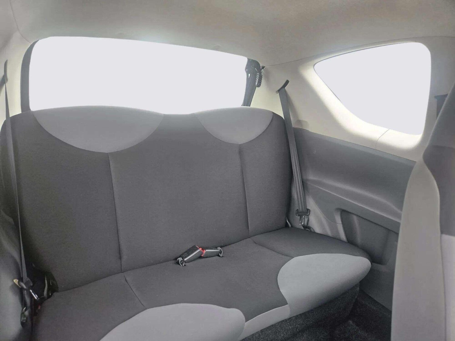 Used Peugeot 107 2011 for sale - 76240116: Photo 35