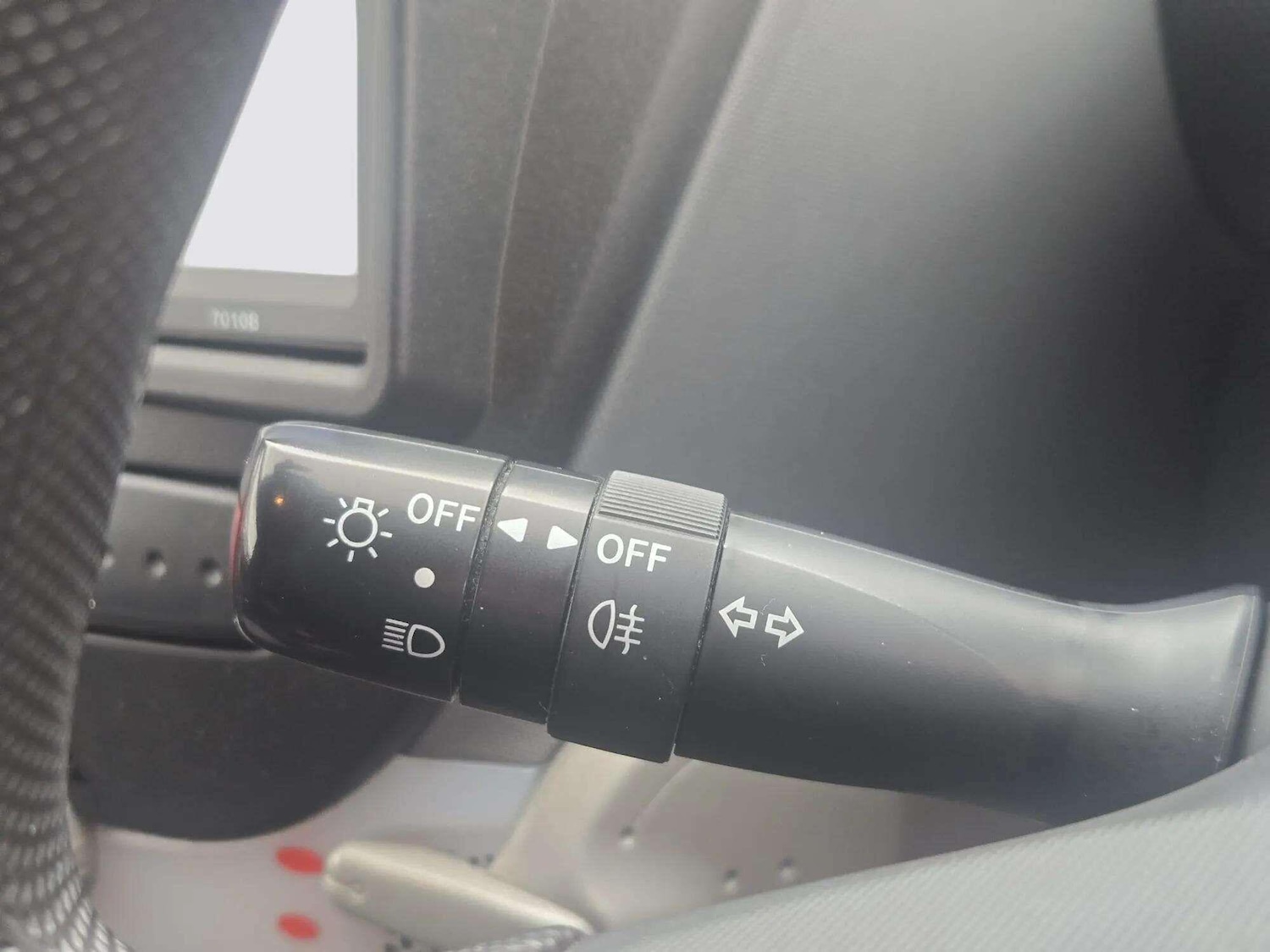 Used Peugeot 107 2011 for sale - 76240116: Photo 36