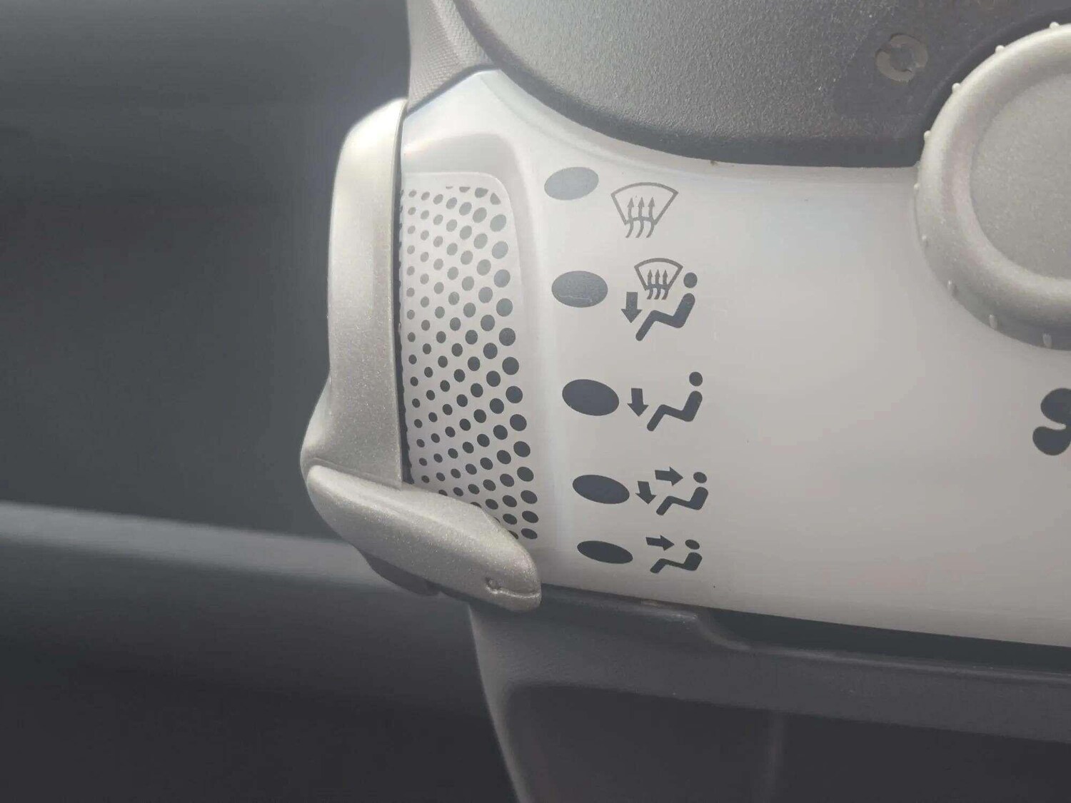 Used Peugeot 107 2011 for sale - 76240116: Photo 47