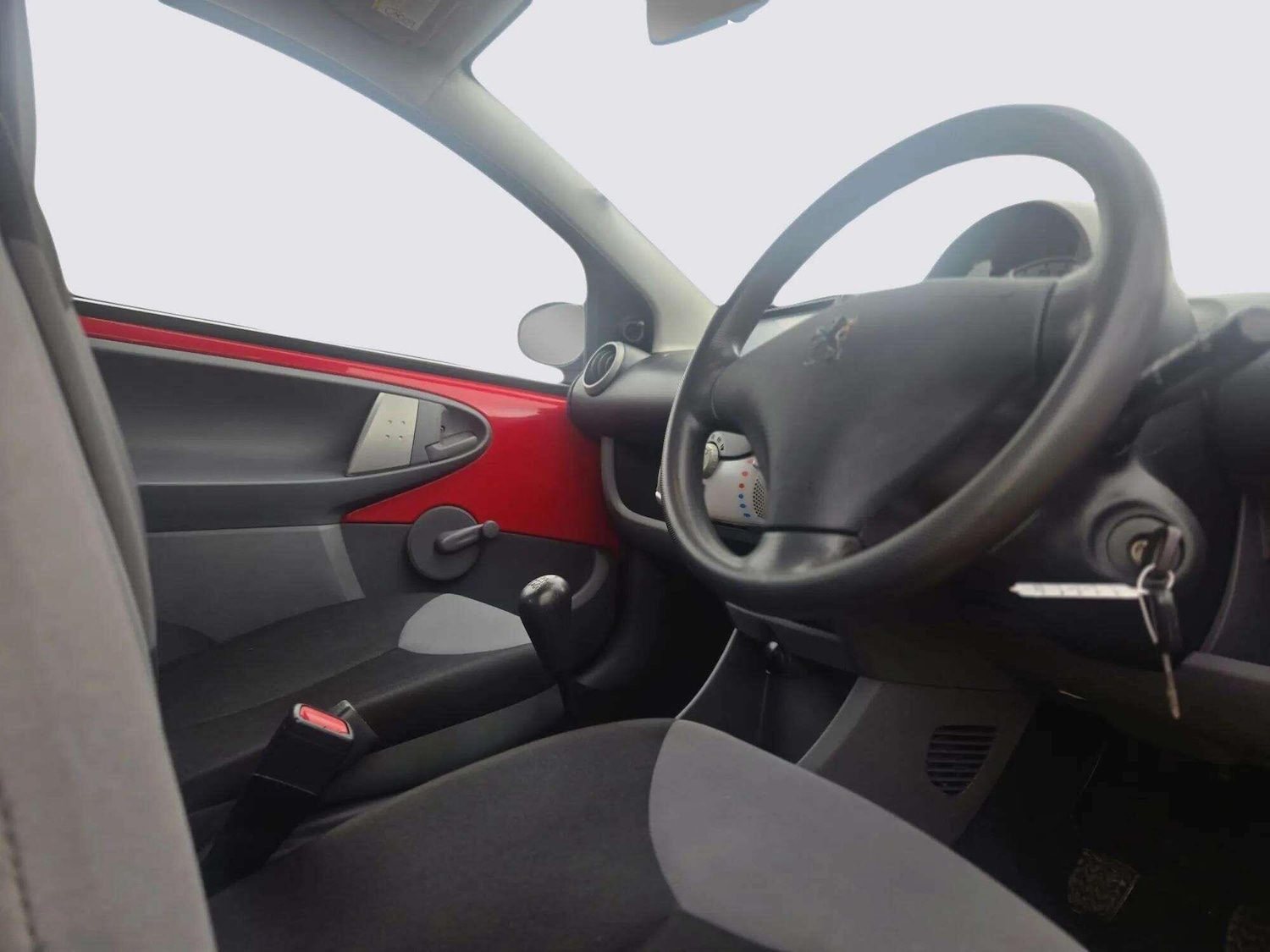 Used Peugeot 107 2011 for sale - 76240116: Photo 48