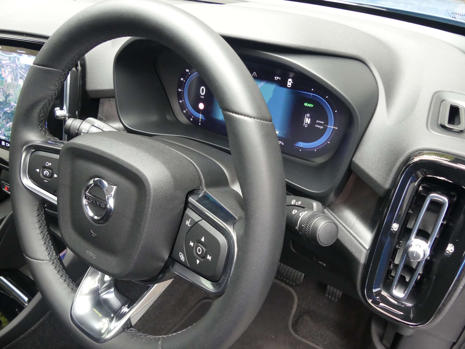 Used Volvo C40 2023 for sale - 76601135: Photo 16