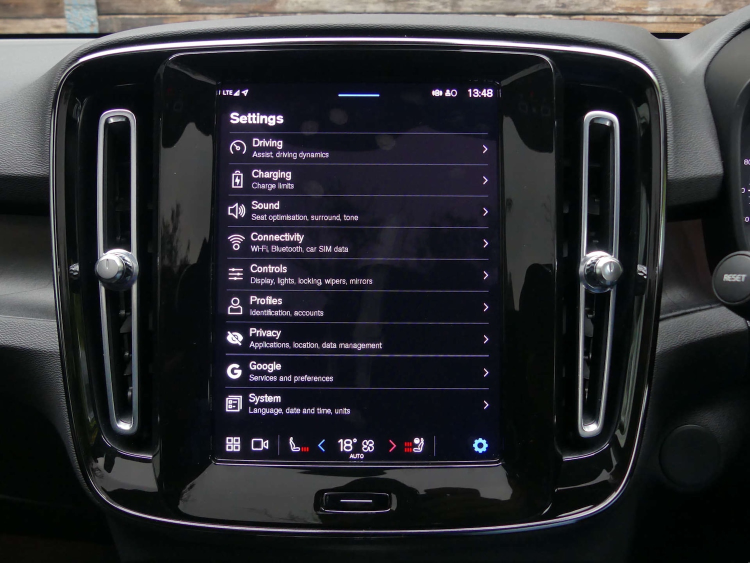 Used Volvo C40 2023 for sale - 76601135: Photo 64