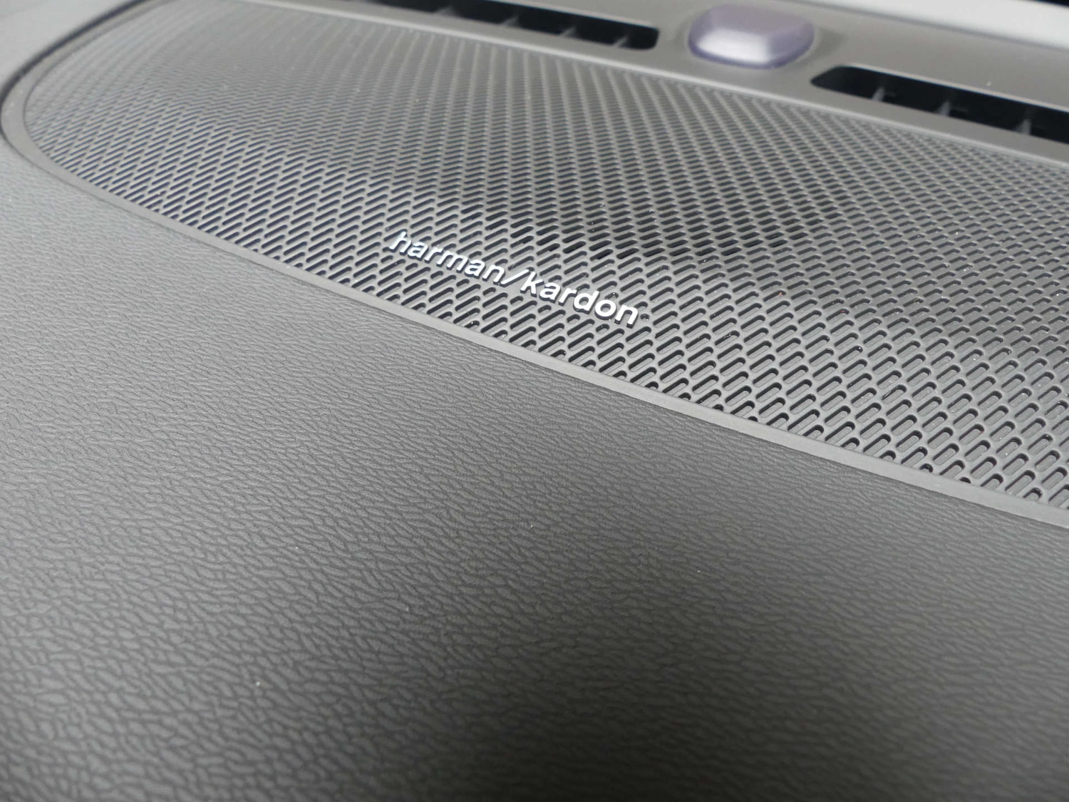 Used Volvo C40 2023 for sale - 76601135: Photo 67