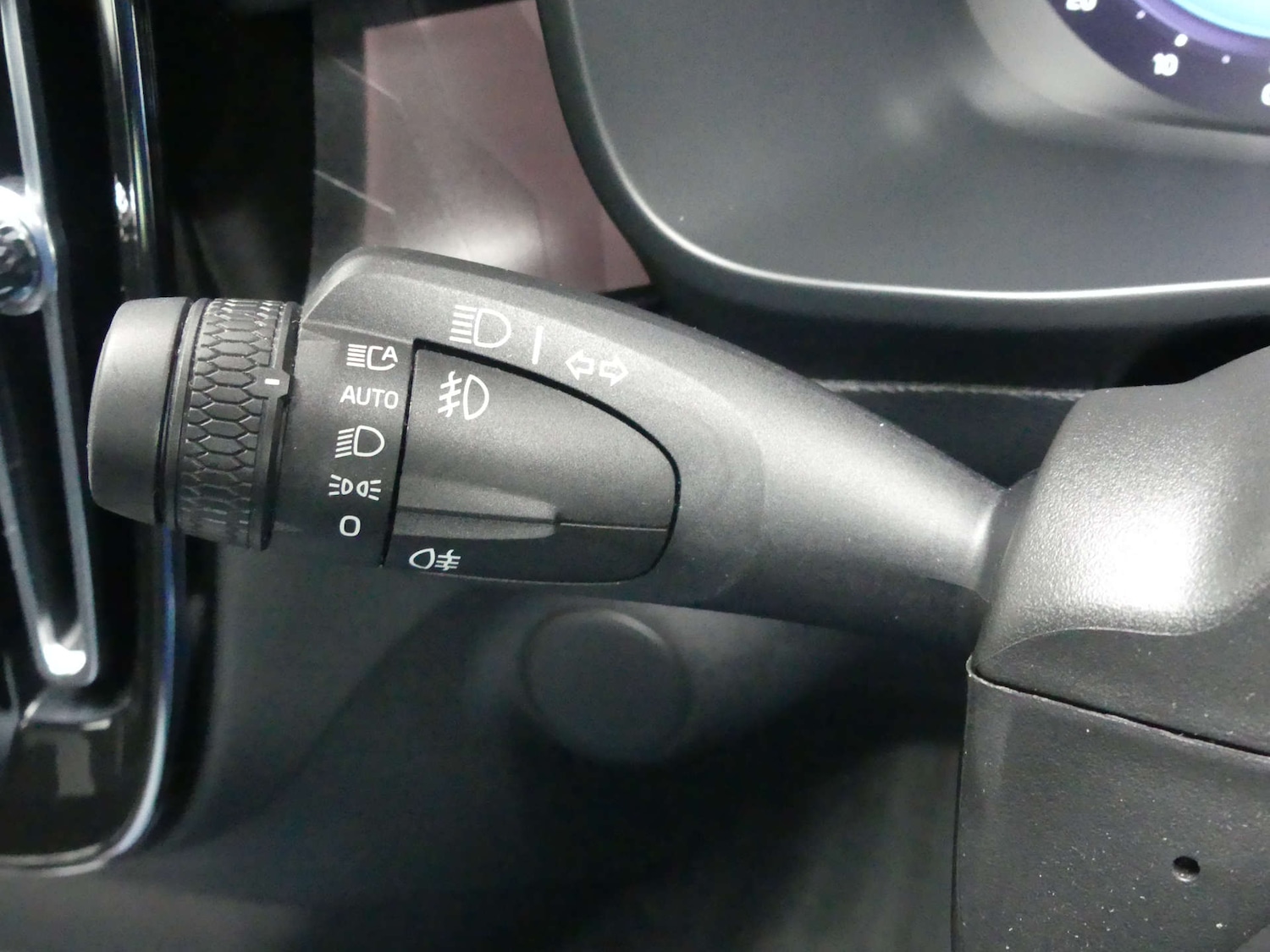 Used Volvo C40 2023 for sale - 76601135: Photo 78