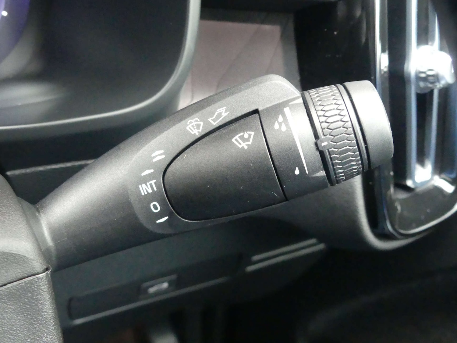 Used Volvo C40 2023 for sale - 76601135: Photo 79