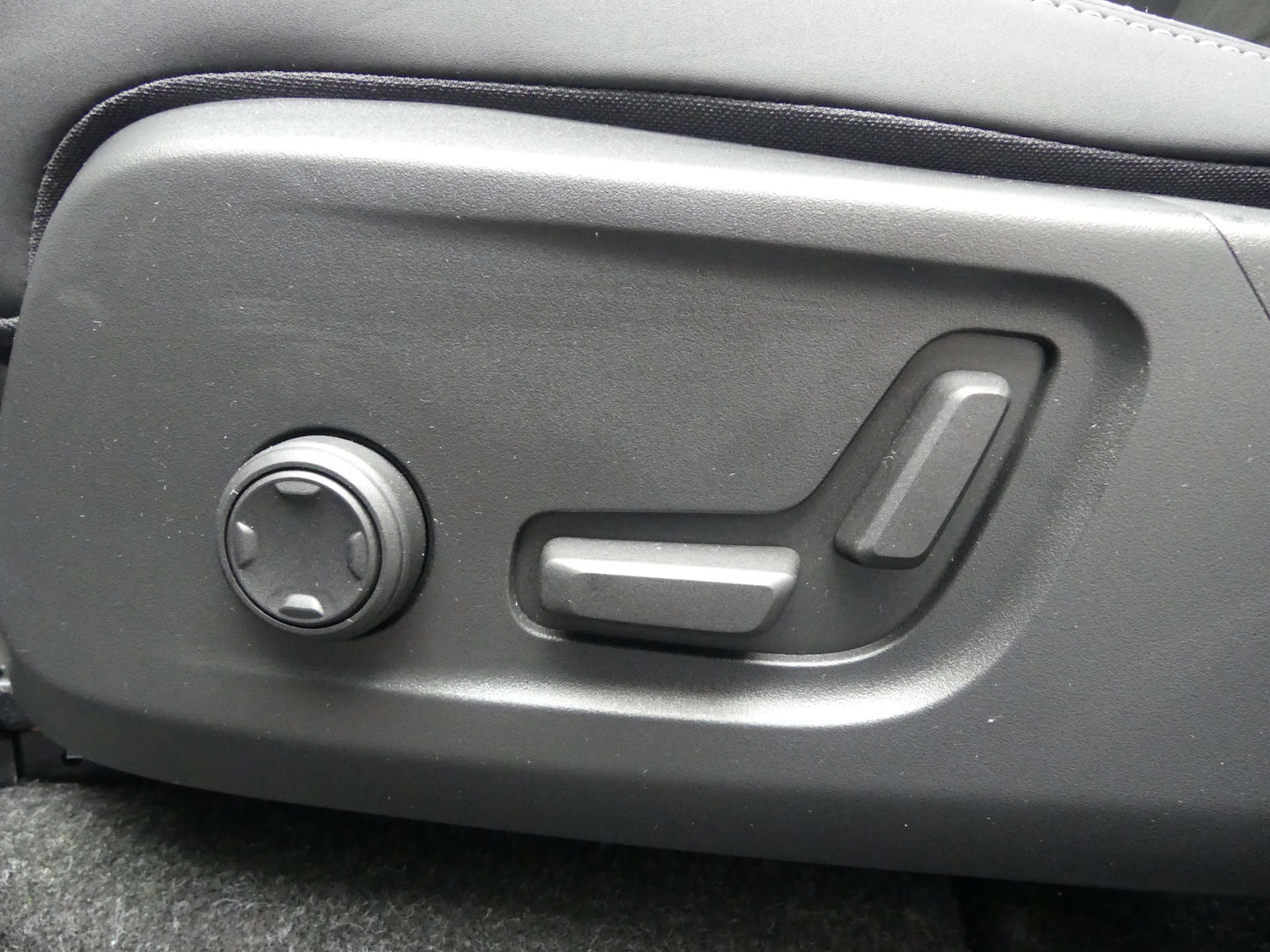 Used Volvo C40 2023 for sale - 76601135: Photo 86