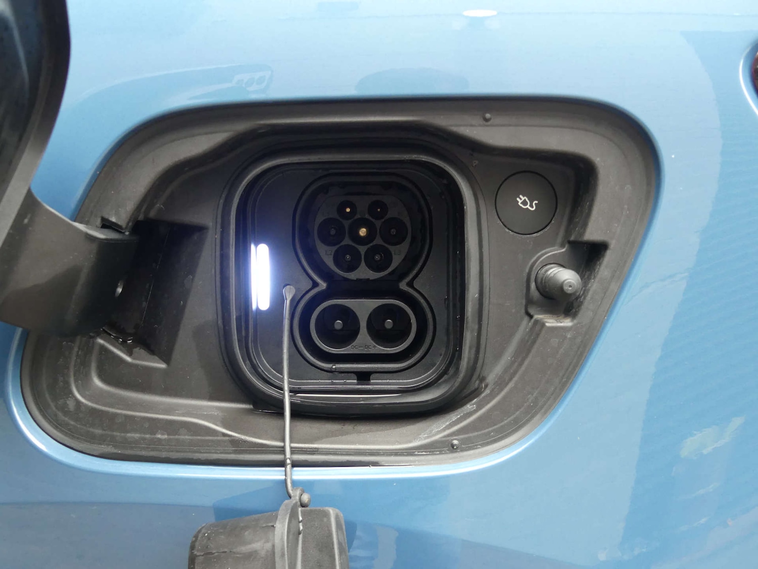 Used Volvo C40 2023 for sale - 76601135: Photo 93