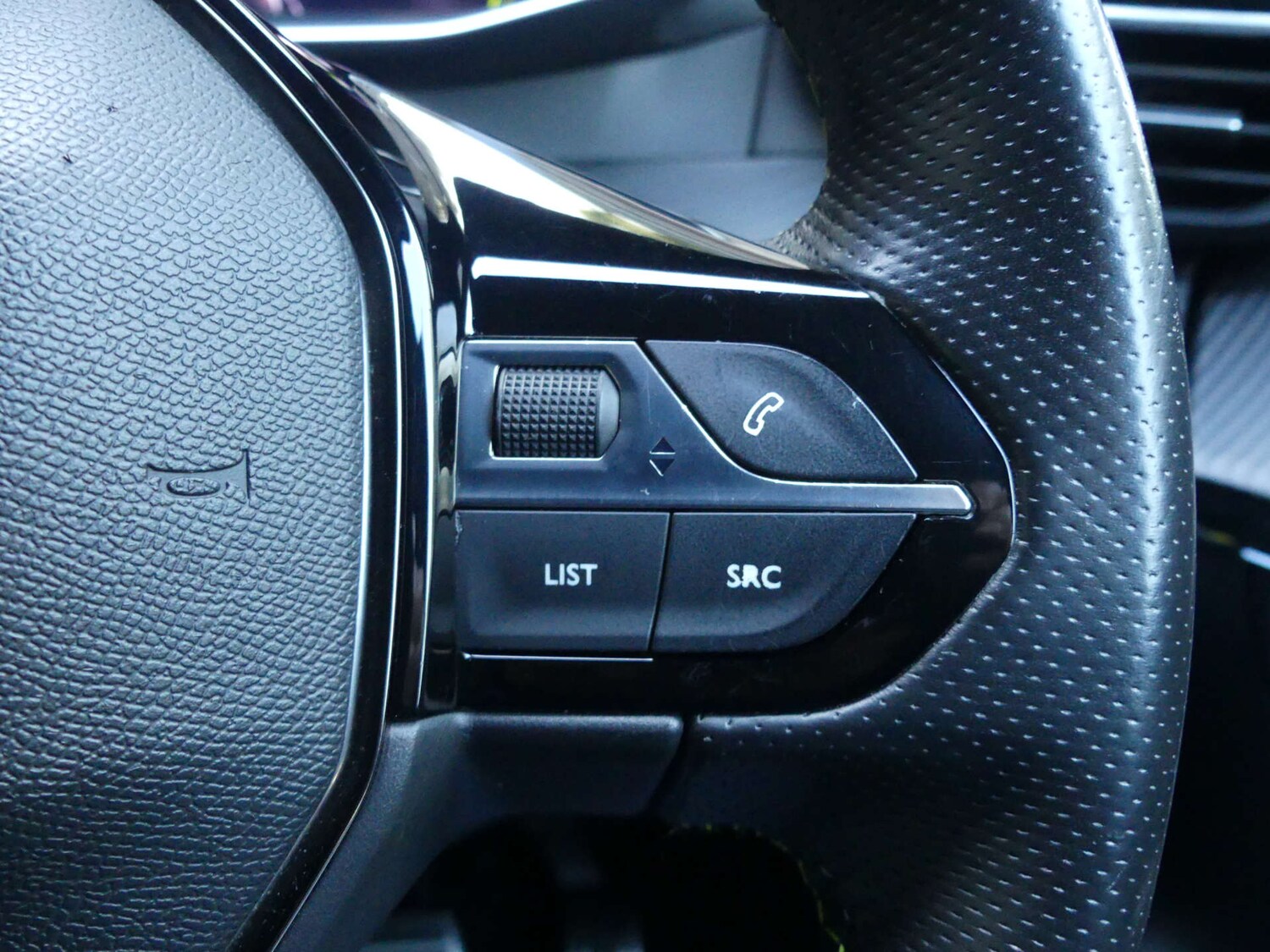 Used Peugeot 208 2022 for sale - 77483349: Photo 81