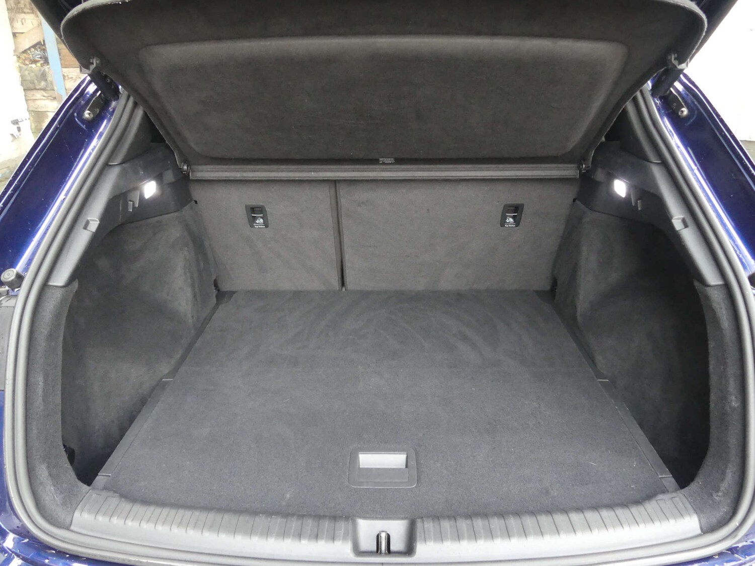 Used Audi Q4 e-tron 2022 for sale - 76525634: Photo 85