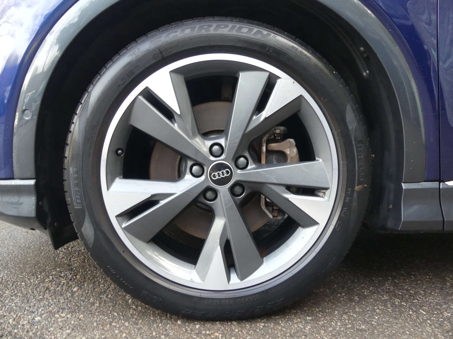 Used Audi Q4 e-tron 2022 for sale - 76525634: Photo 95