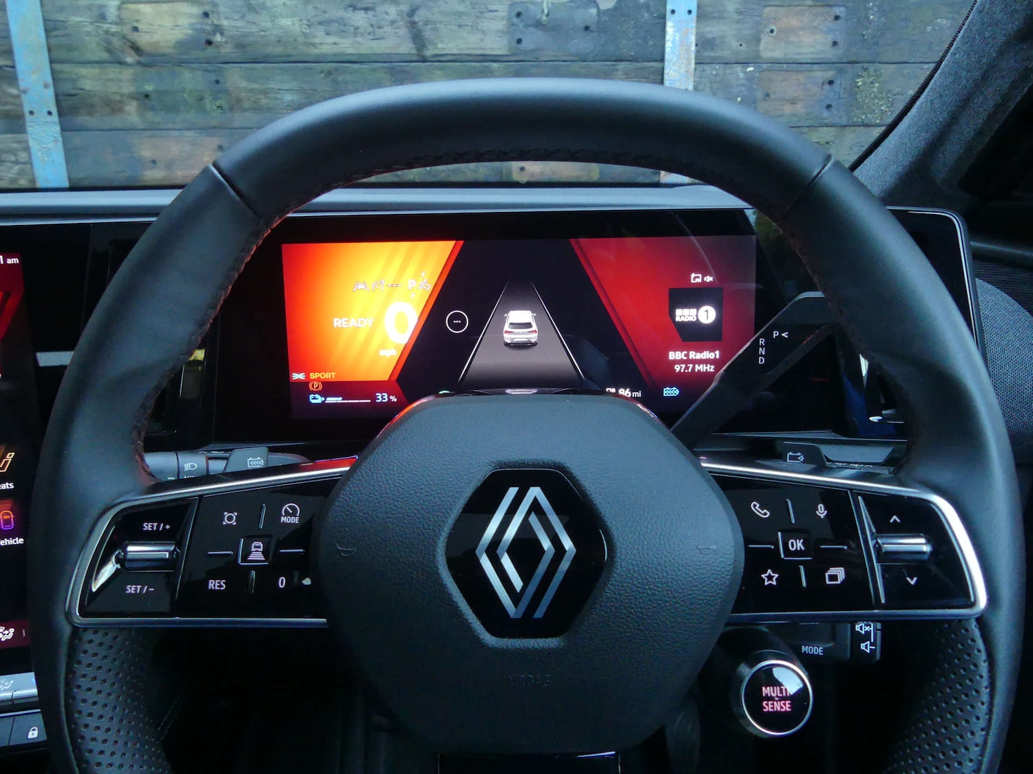 Used Renault Scenic E-Tech 2025 for sale - 76933025: Photo 60