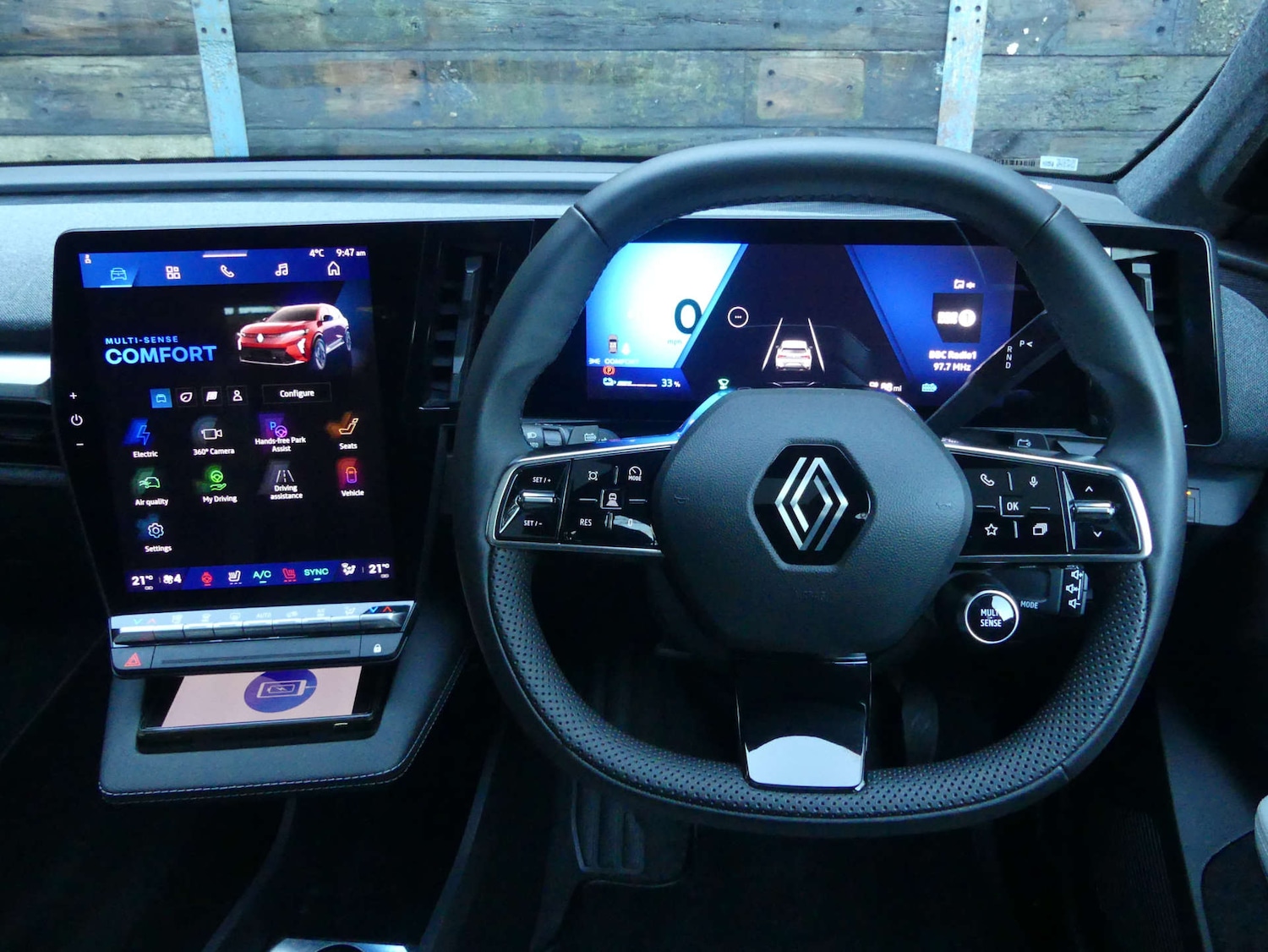 Used Renault Scenic E-Tech 2025 for sale - 76933025: Photo 67