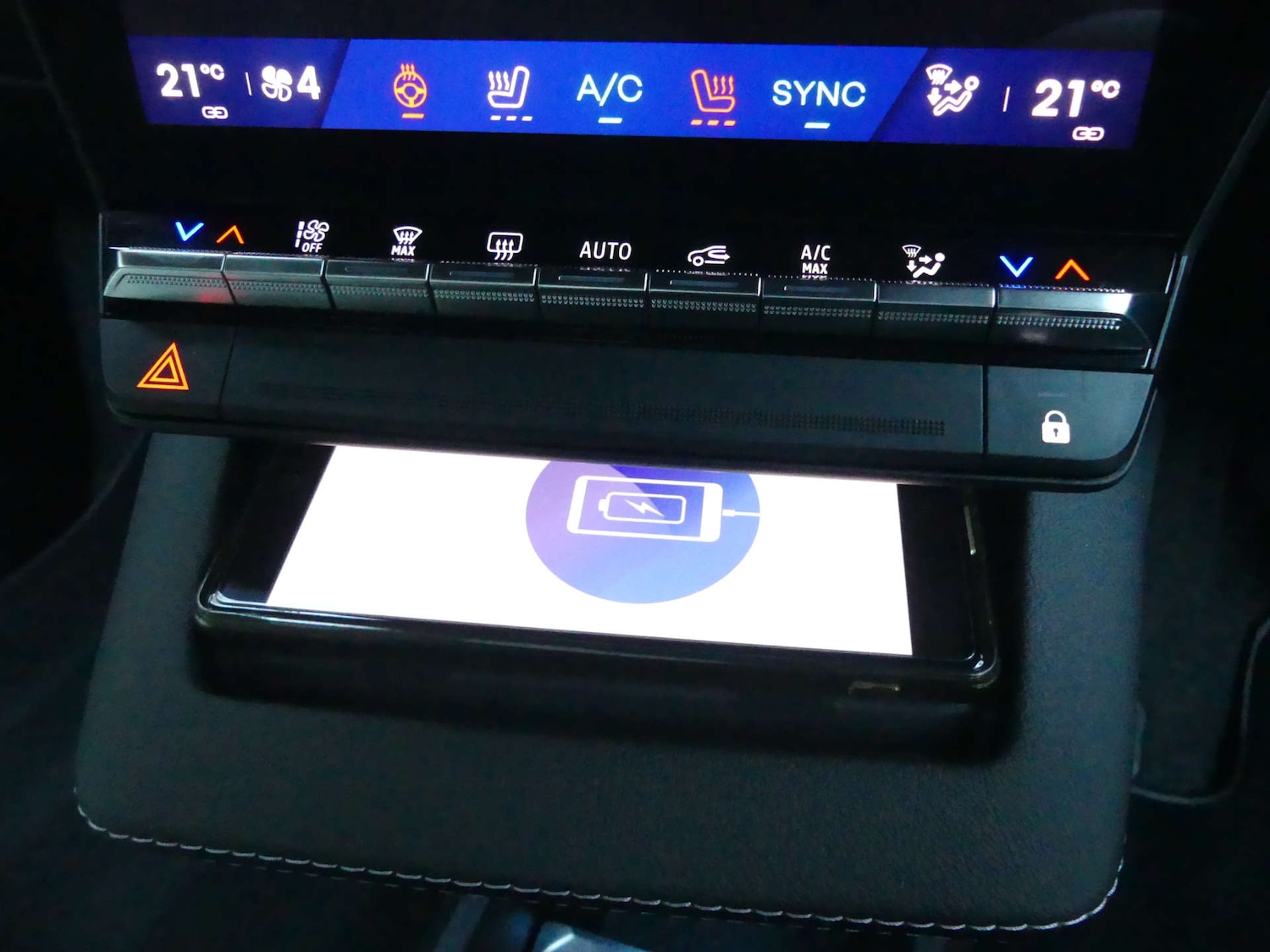 Used Renault Scenic E-Tech 2025 for sale - 76933025: Photo 68