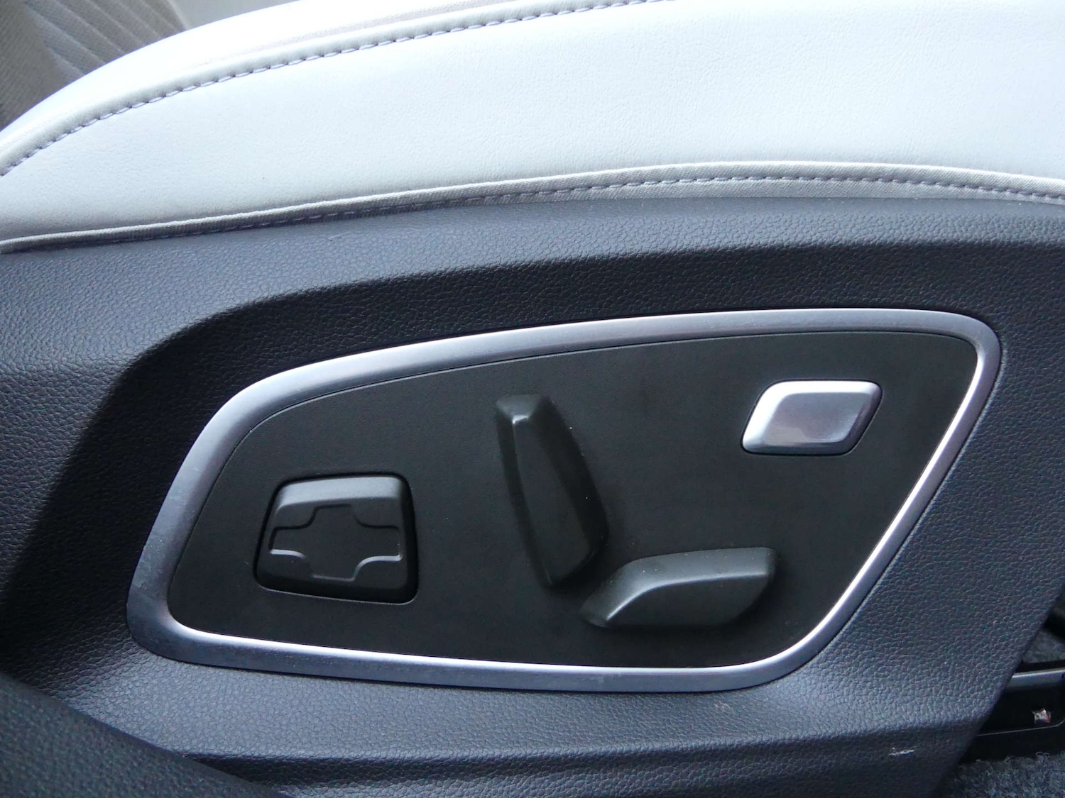 Used Renault Scenic E-Tech 2025 for sale - 76933025: Photo 81