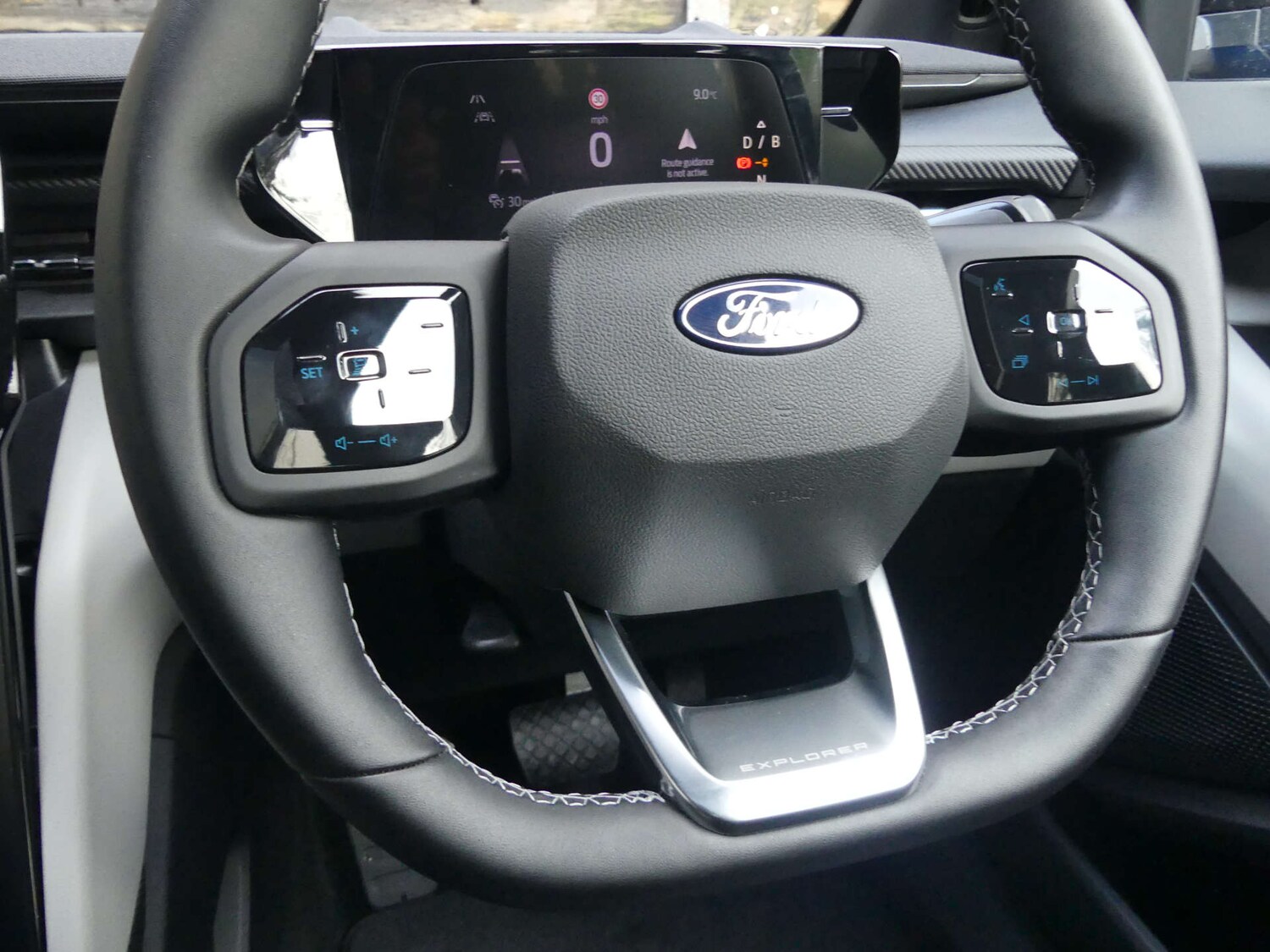 Used Ford Explorer 2025 for sale - 77523152: Photo 32