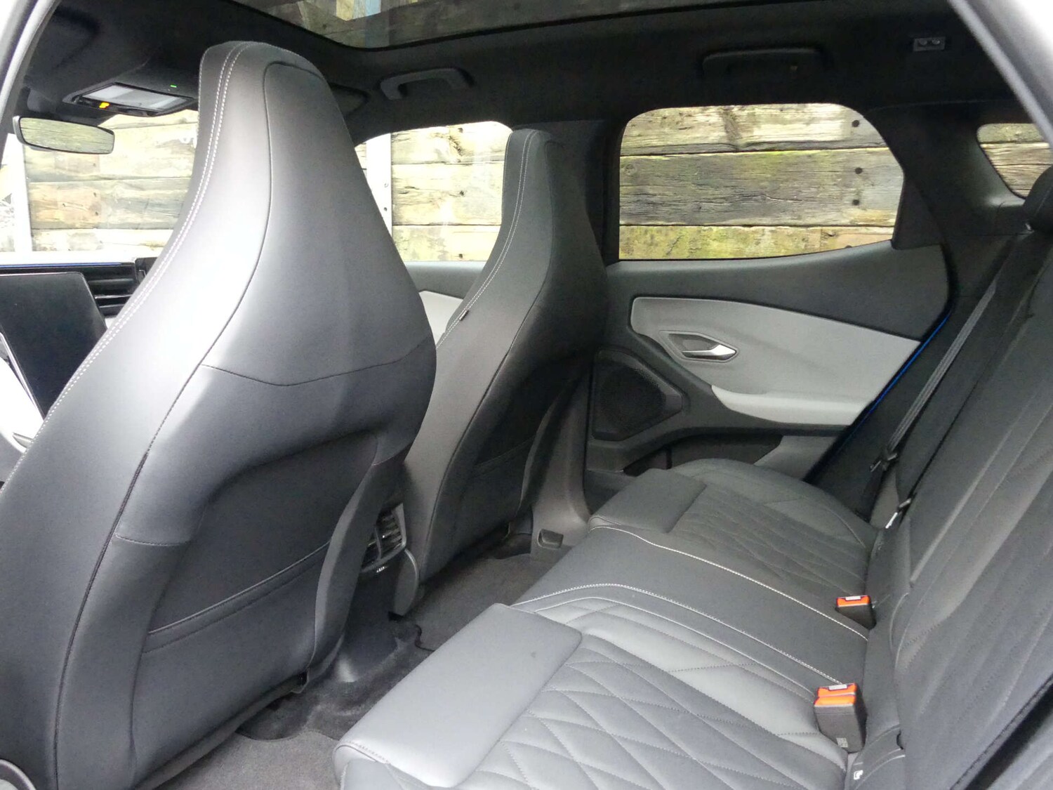 Used Ford Explorer 2025 for sale - 77523152: Photo 40