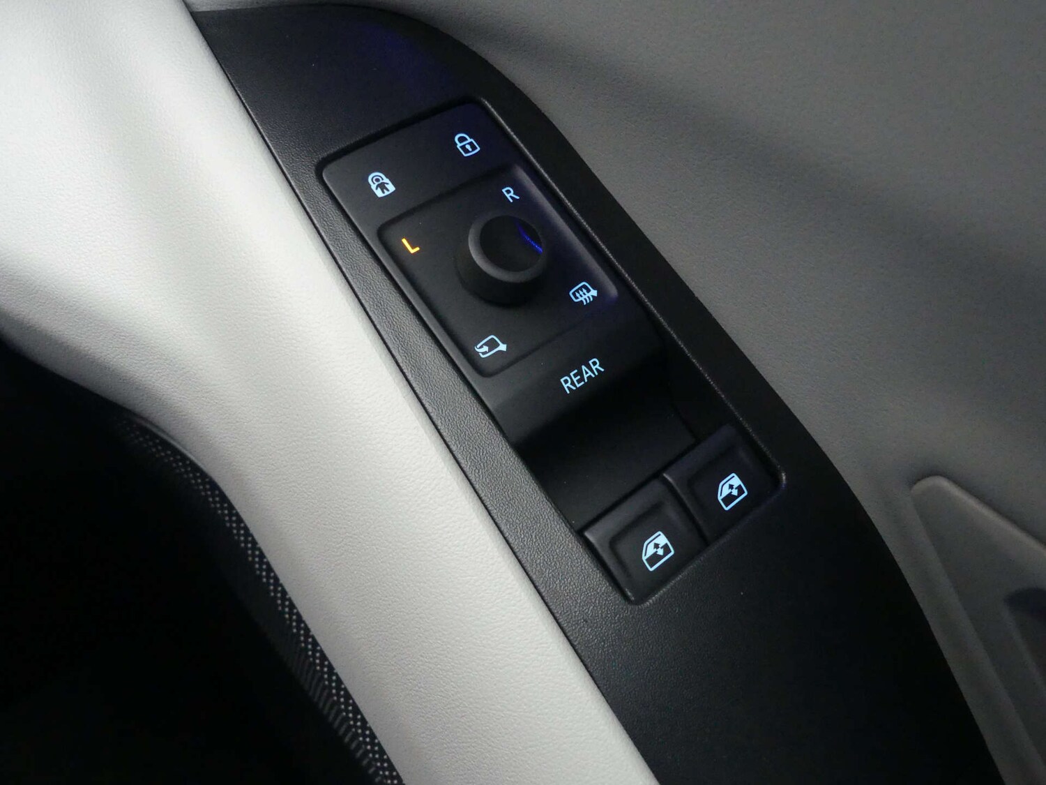 Used Ford Explorer 2025 for sale - 77523152: Photo 79