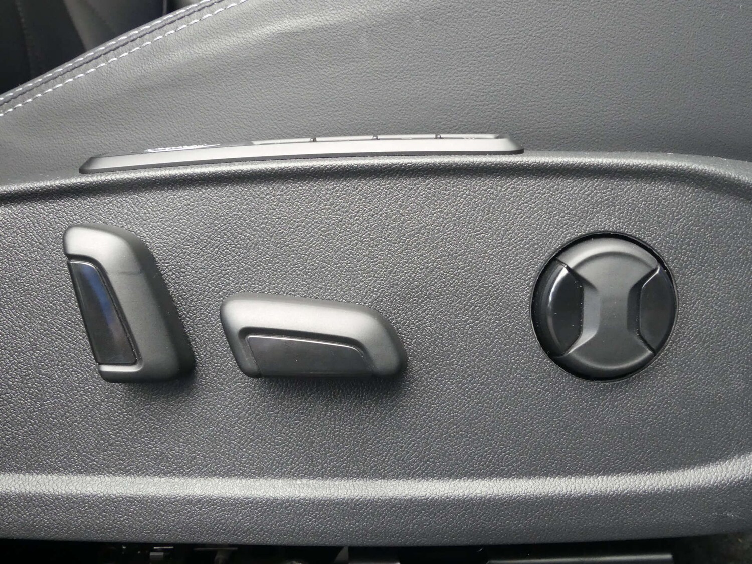 Used Ford Explorer 2025 for sale - 77523152: Photo 80