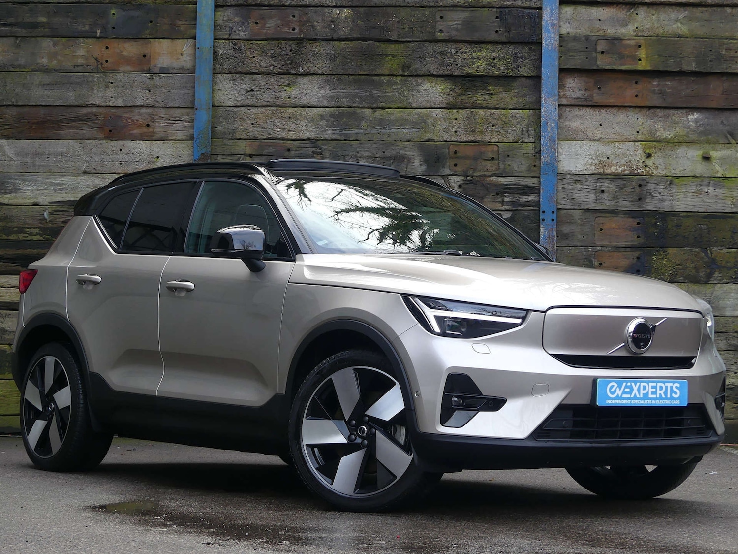 Used Volvo XC40 2024 for sale - 77902971: Photo 1