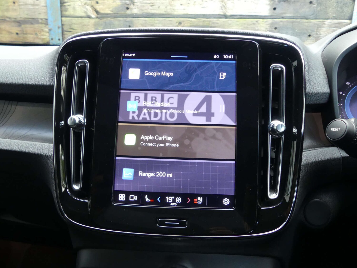 Used Volvo XC40 2024 for sale - 77902971: Photo 15