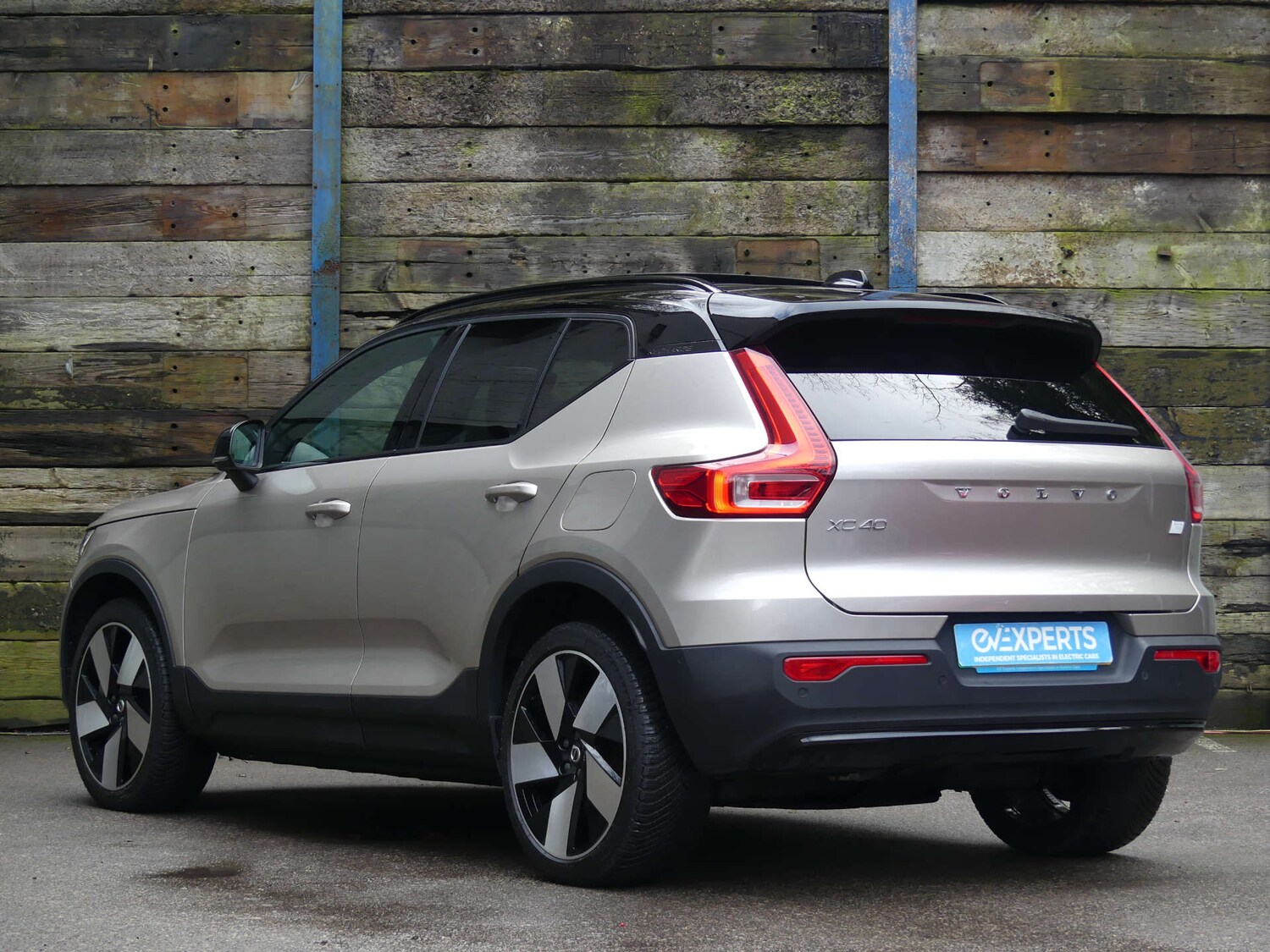 Used Volvo XC40 2024 for sale - 77902971: Photo 31