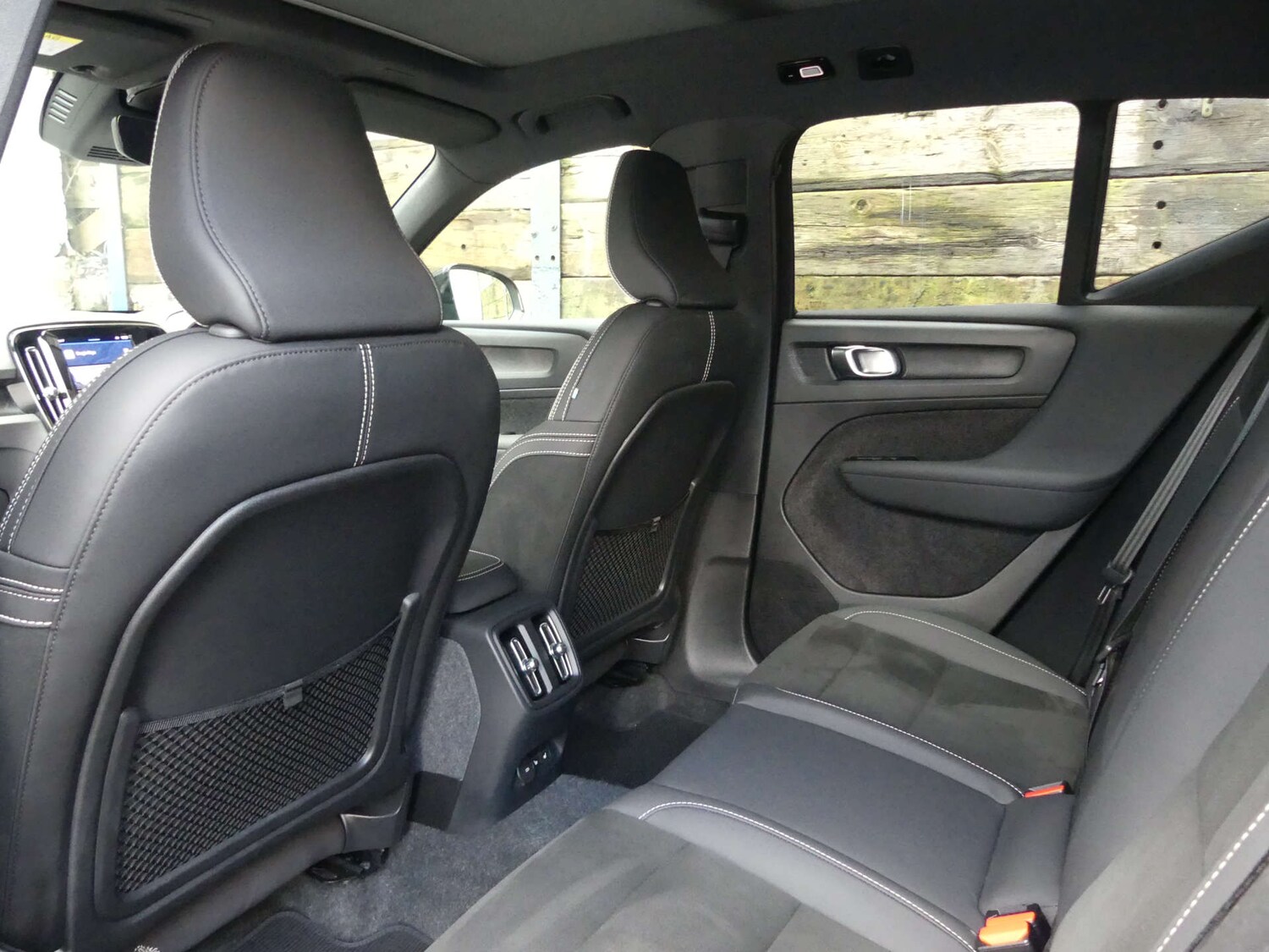 Used Volvo XC40 2024 for sale - 77902971: Photo 42