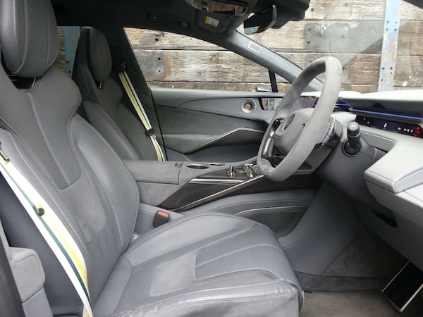 Used Lotus Eletre 2023 for sale - 75456931: Photo 20