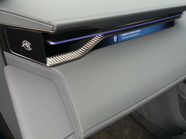 Used Lotus Eletre 2023 for sale - 75456931: Photo 40