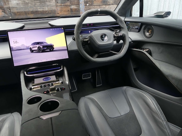Used Lotus Eletre 2023 for sale - 75456931: Photo 44