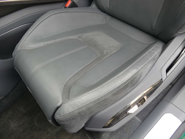 Used Lotus Eletre 2023 for sale - 75456931: Photo 46