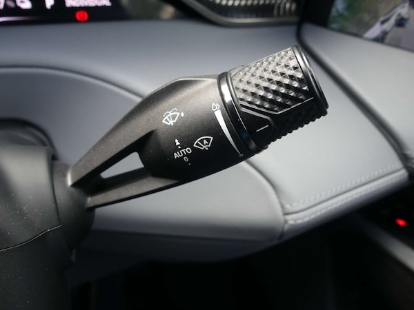 Used Lotus Eletre 2023 for sale - 75456931: Photo 93